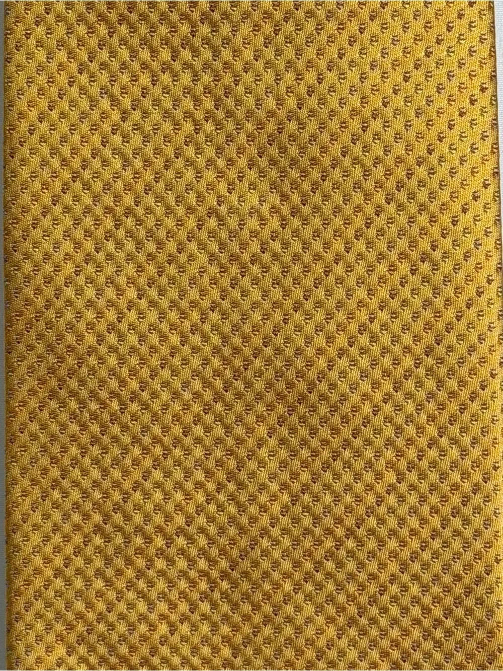 Daniel De Fasson elegant solid