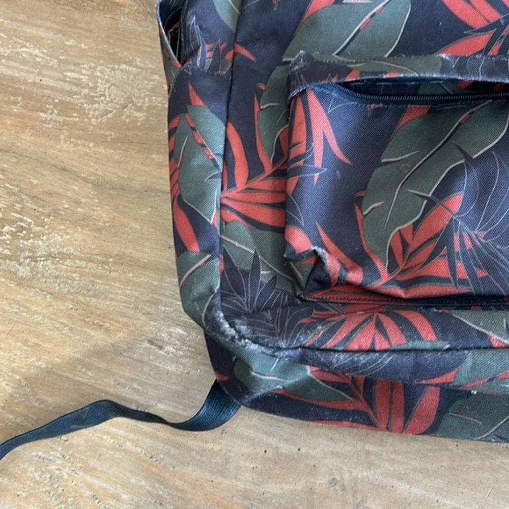 Herschel Supply Co Heritage Backpack Tropical Palm‎ Leaf Print Black Red Green