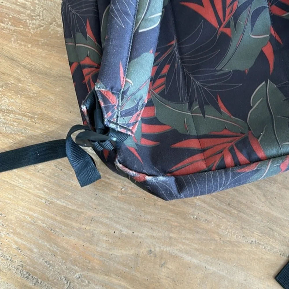Herschel Supply Co Heritage Backpack Tropical Palm‎ Leaf Print Black Red Green