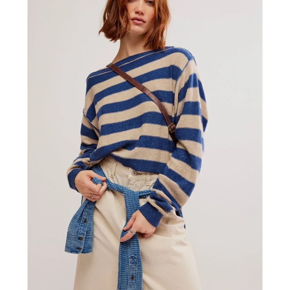 FREE PEOPLE Into The Blue Pullover / Blue Combo
