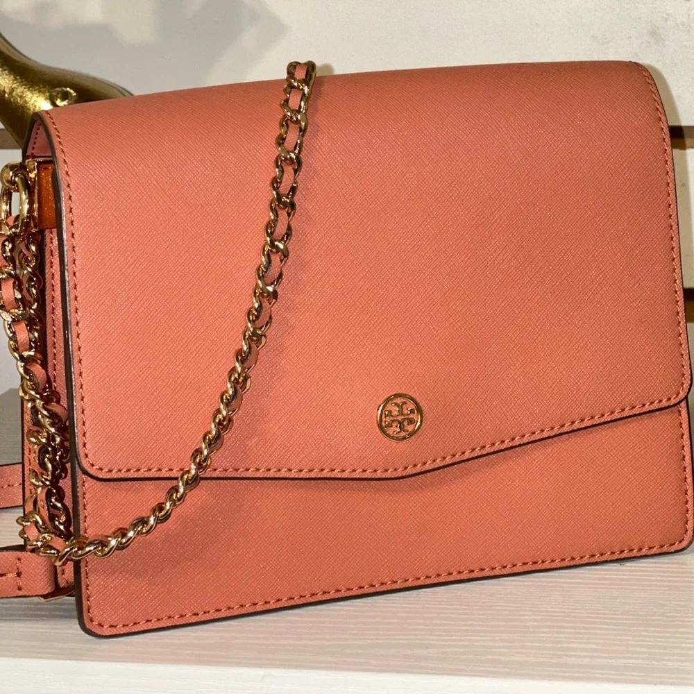 Tory Burch Robinson Convertible Shoulder Bag‎