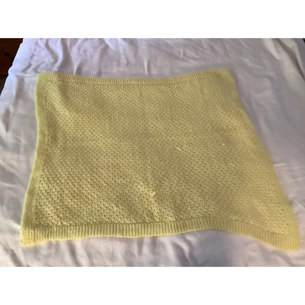 Handmade Crocheted Baby Blanket Yellow Infant‎ Crib 29x28 Gender Neutral