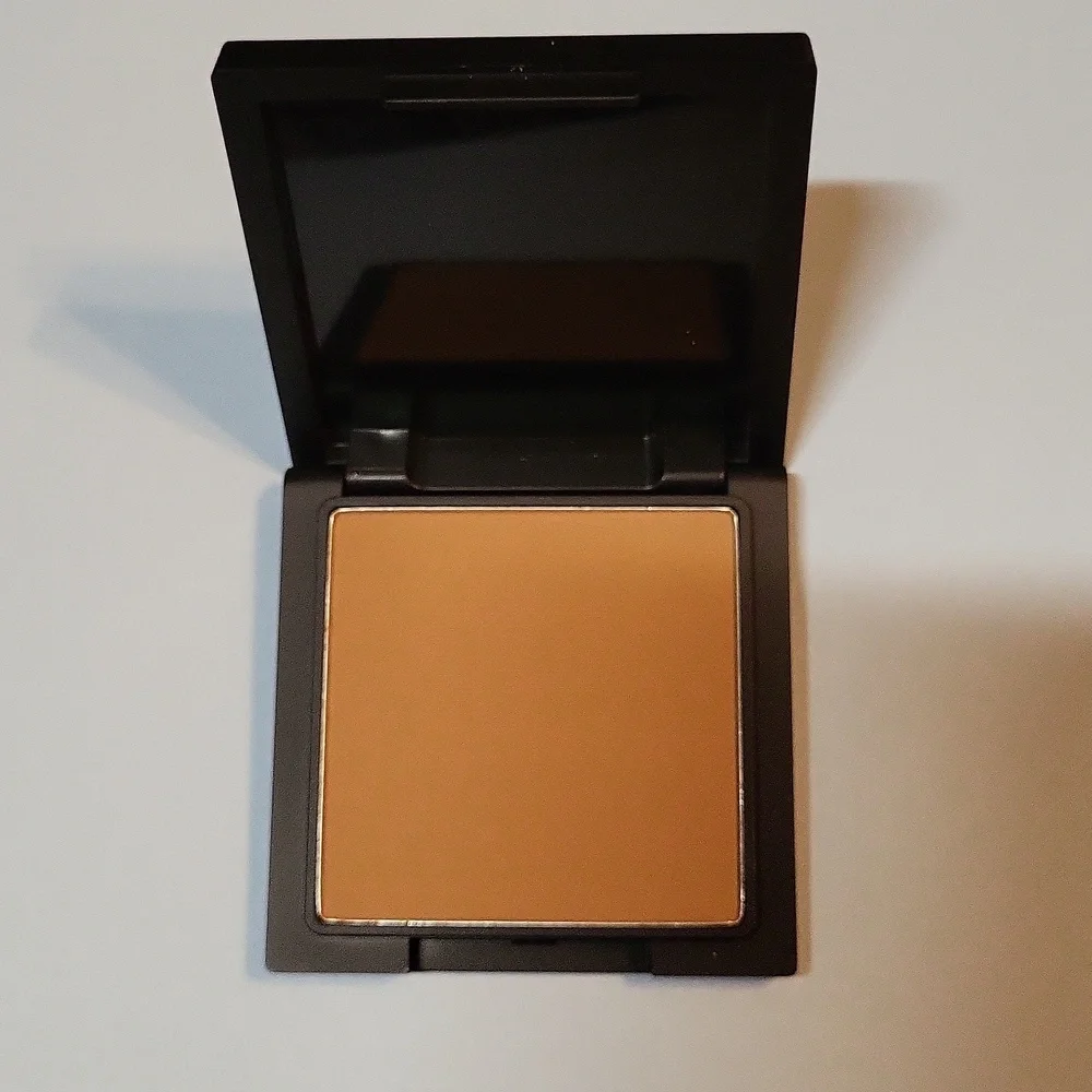 Defiance Beauty by Nechami Satin Sovereign Bronzer: Goddess Glow, 7.5g, NIB