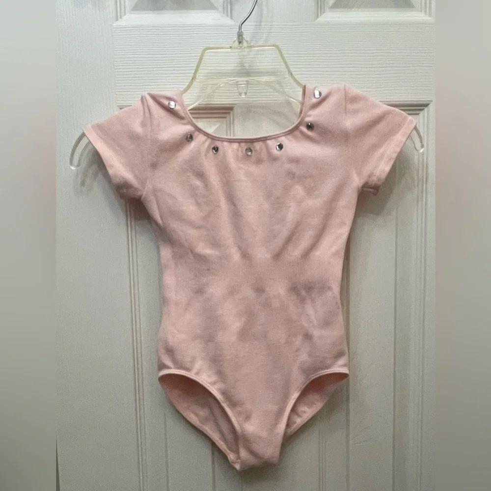 Revolution pink leo