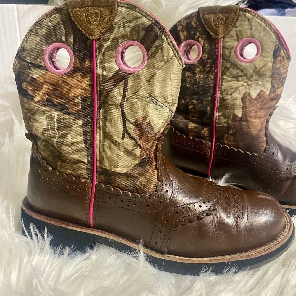 Ariat Brown and Camo Boots with Pink Trim