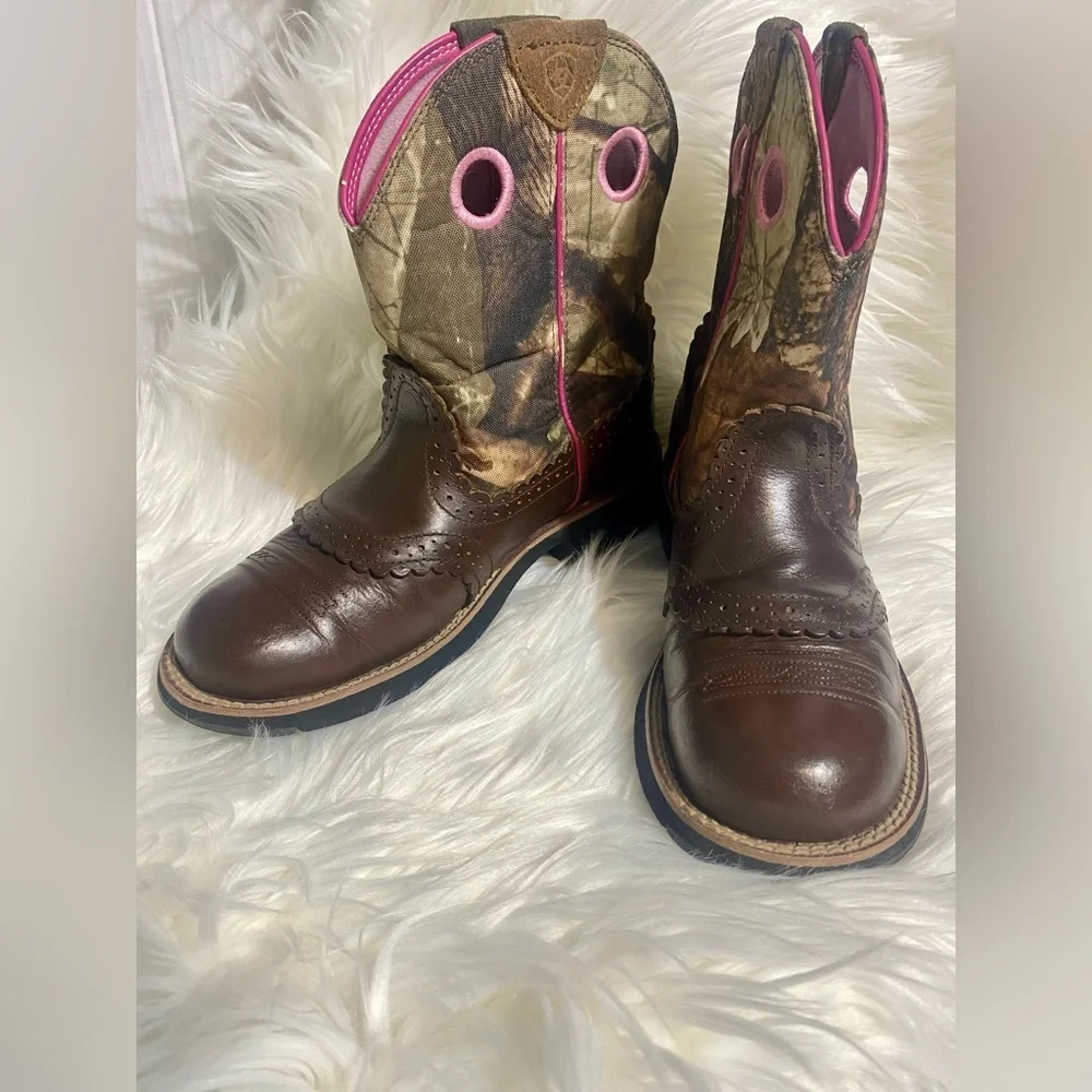 Ariat Brown and Camo Boots with Pink Trim