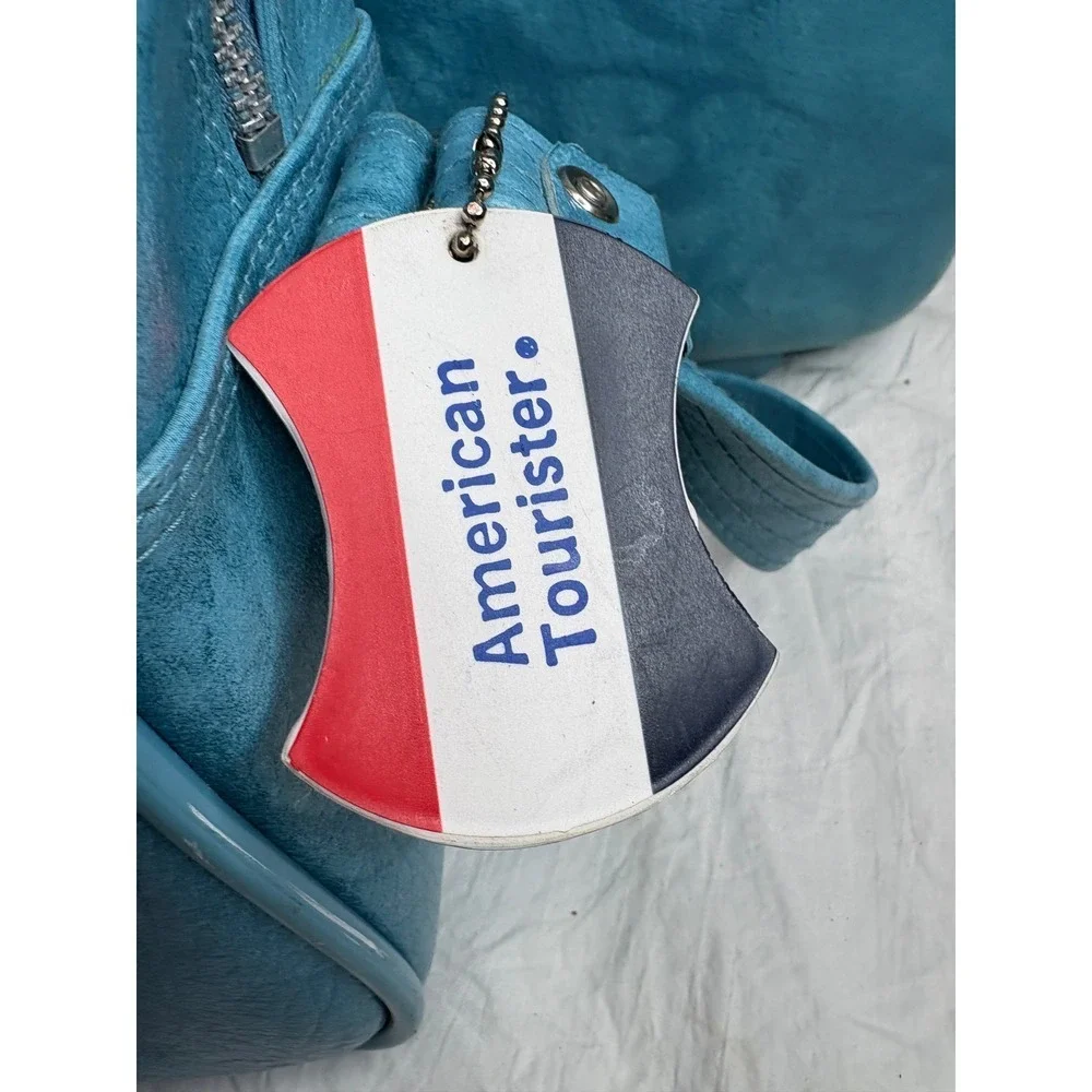American Tourister embark your