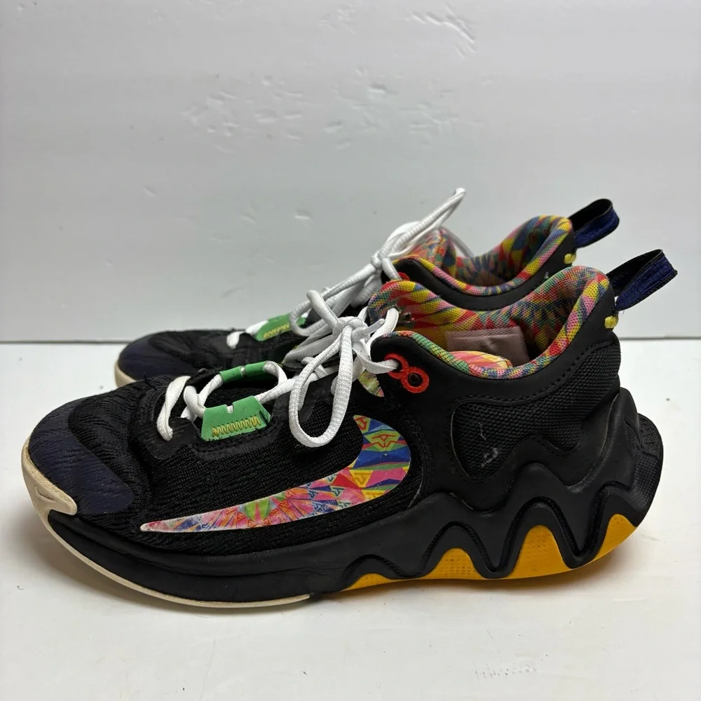 Nike Giannis Immortality 2 Sneakers Black Yellow Kids size 6.5Y