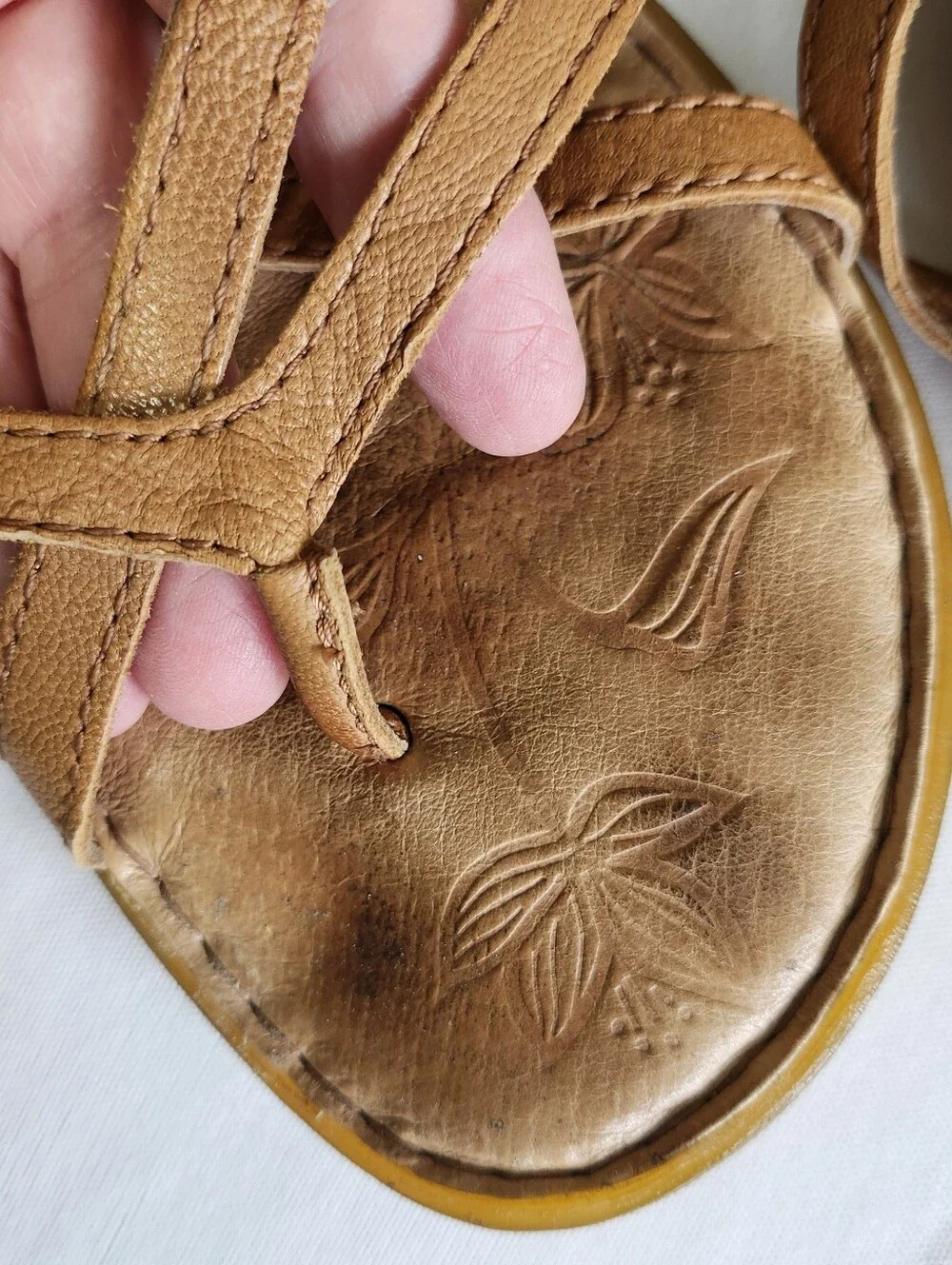 Born Tan Leather T-Strap Sandals