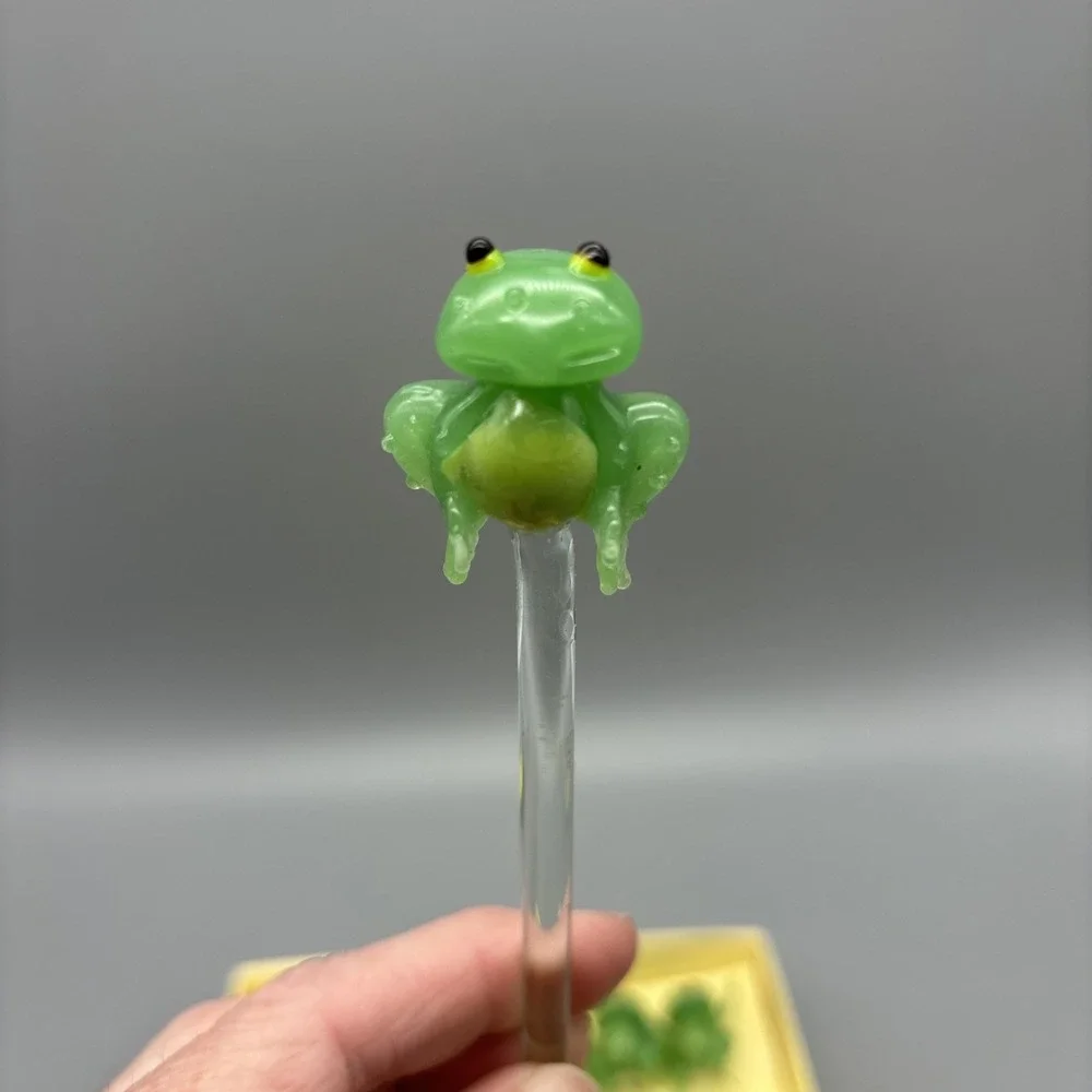 Boston Warehouse Glass Swizzle Stir Barware Sticks Set of Five Frogs‎ No Lid