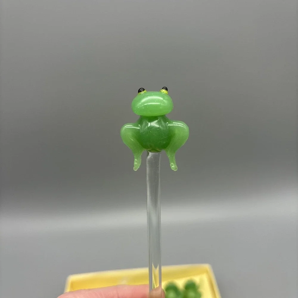 Boston Warehouse Glass Swizzle Stir Barware Sticks Set of Five Frogs‎ No Lid