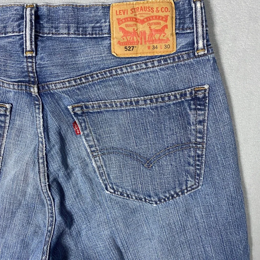 Levis 527 Jeans Mens 34x30 Blue Straight‎ Medium Wash Denim Cotton Pockets