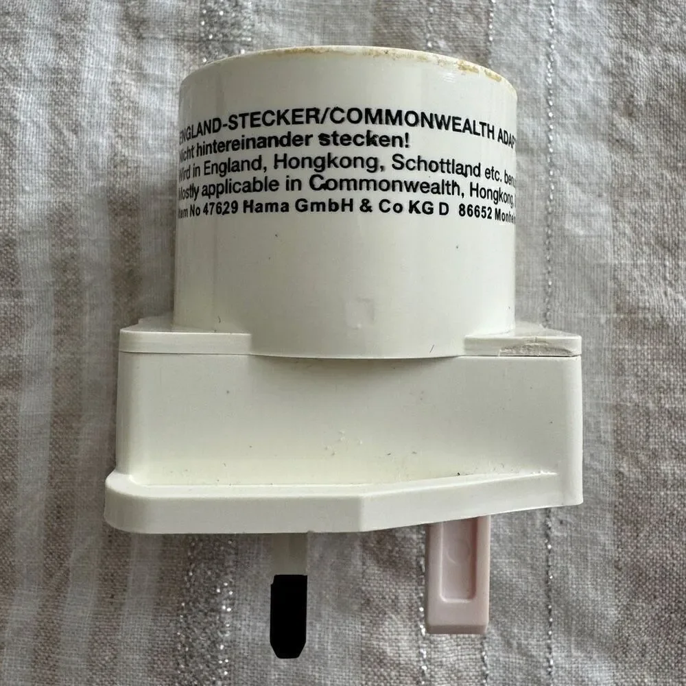 Hama travel adapter