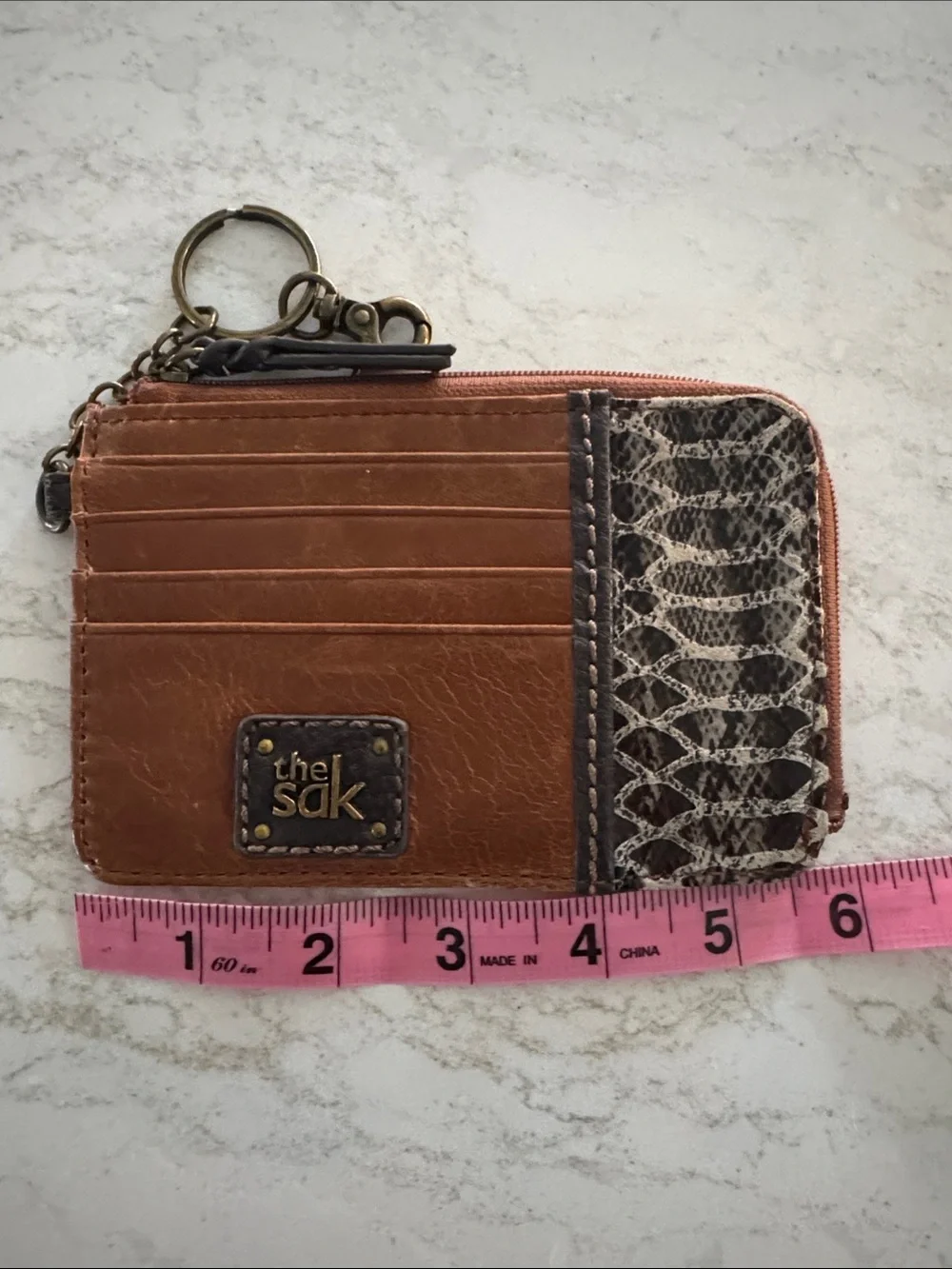 The Sak sak women