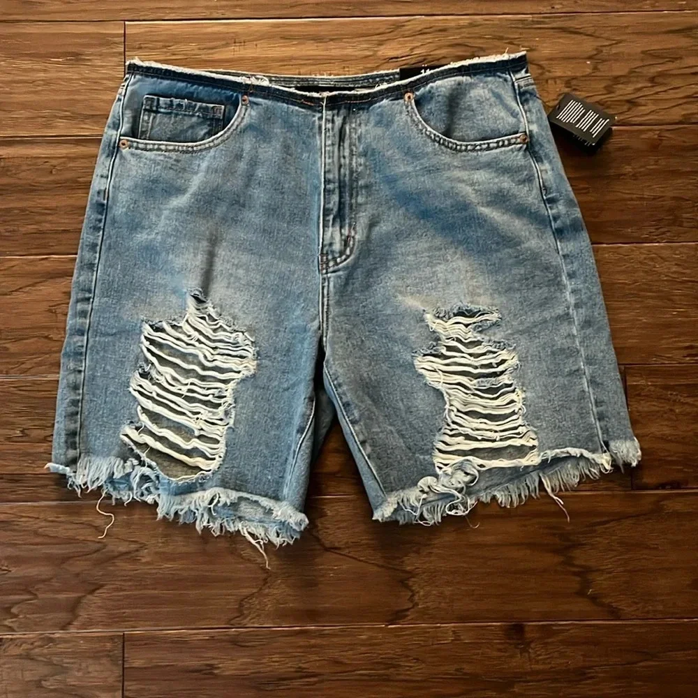 Fashion Nova Flaunting It Baggy Ripped Denim Bermuda Shorts Size 11