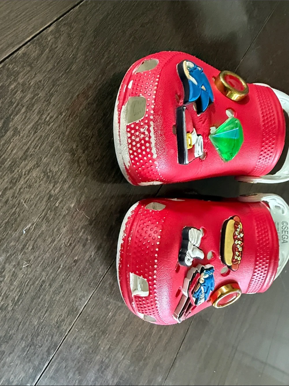 CROCS bright red