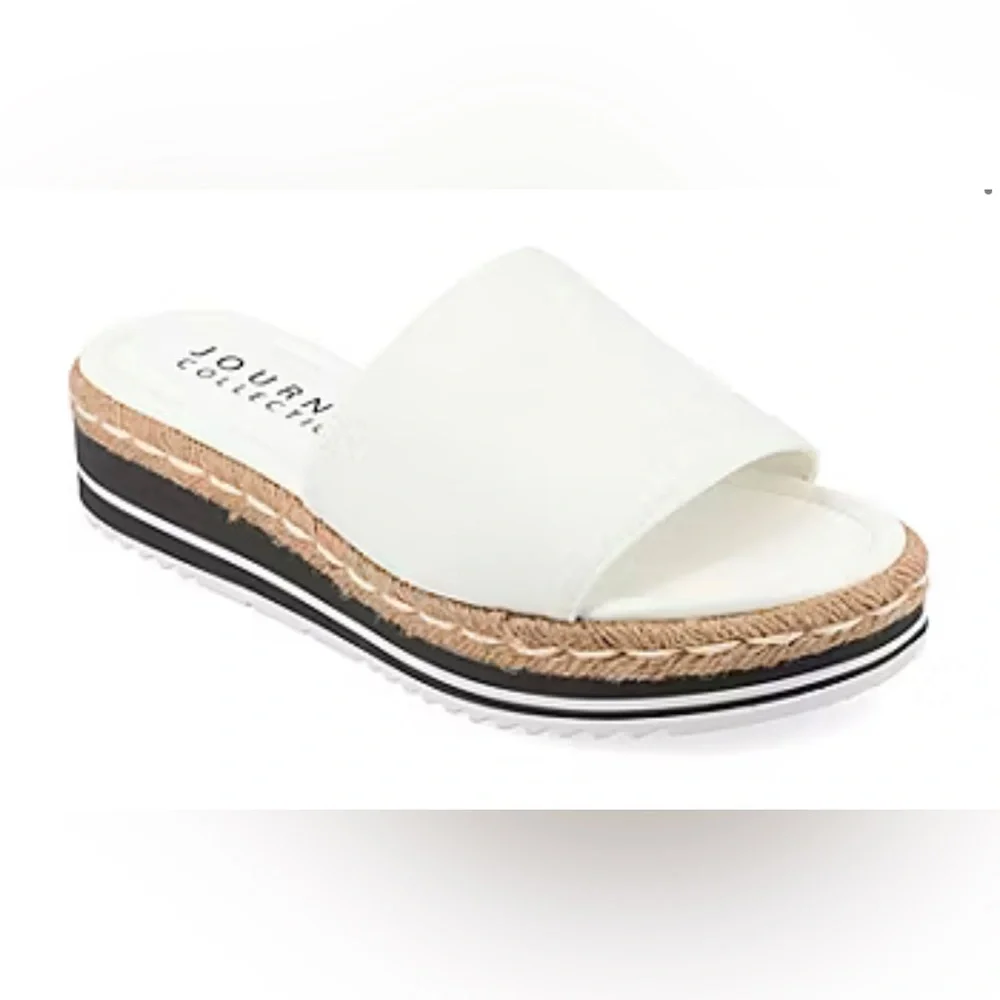 Journee Collection Womens‎ Rosey Slide Sandals. Size 10WD. Color: White