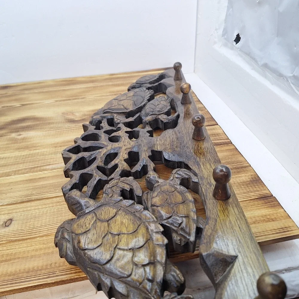 Turtle‎ Bay Beach coat rack 5 Hook Coral Inset Hangers Balinese suar wood
