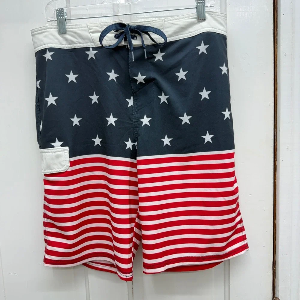 Carbon red white