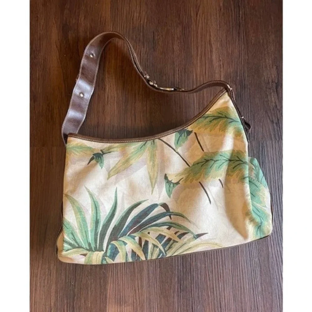 Liz Clai purse tropical