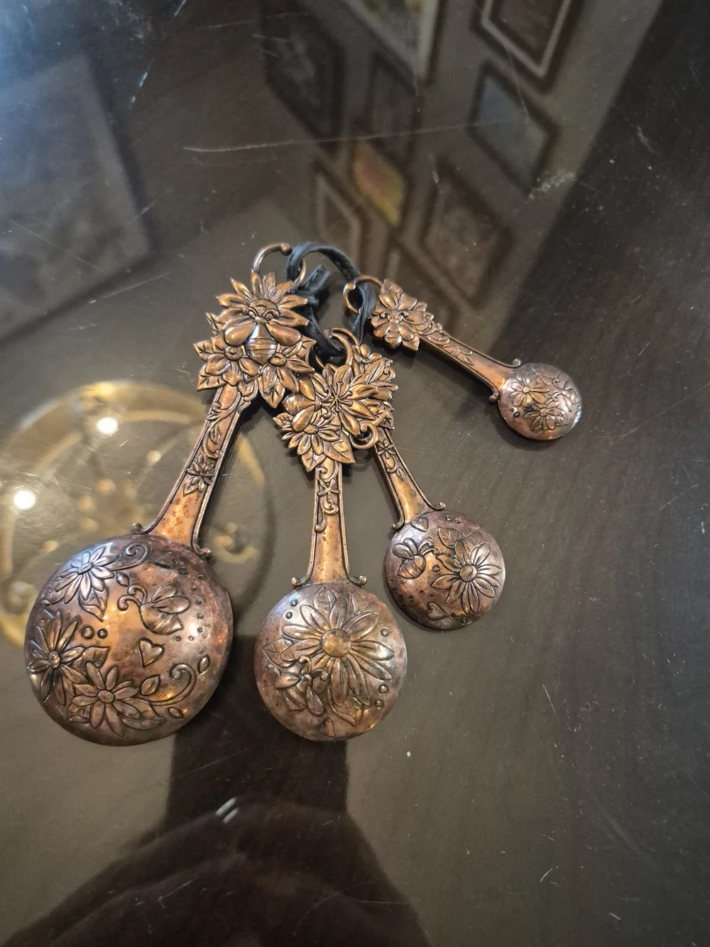 N/A decorative bee