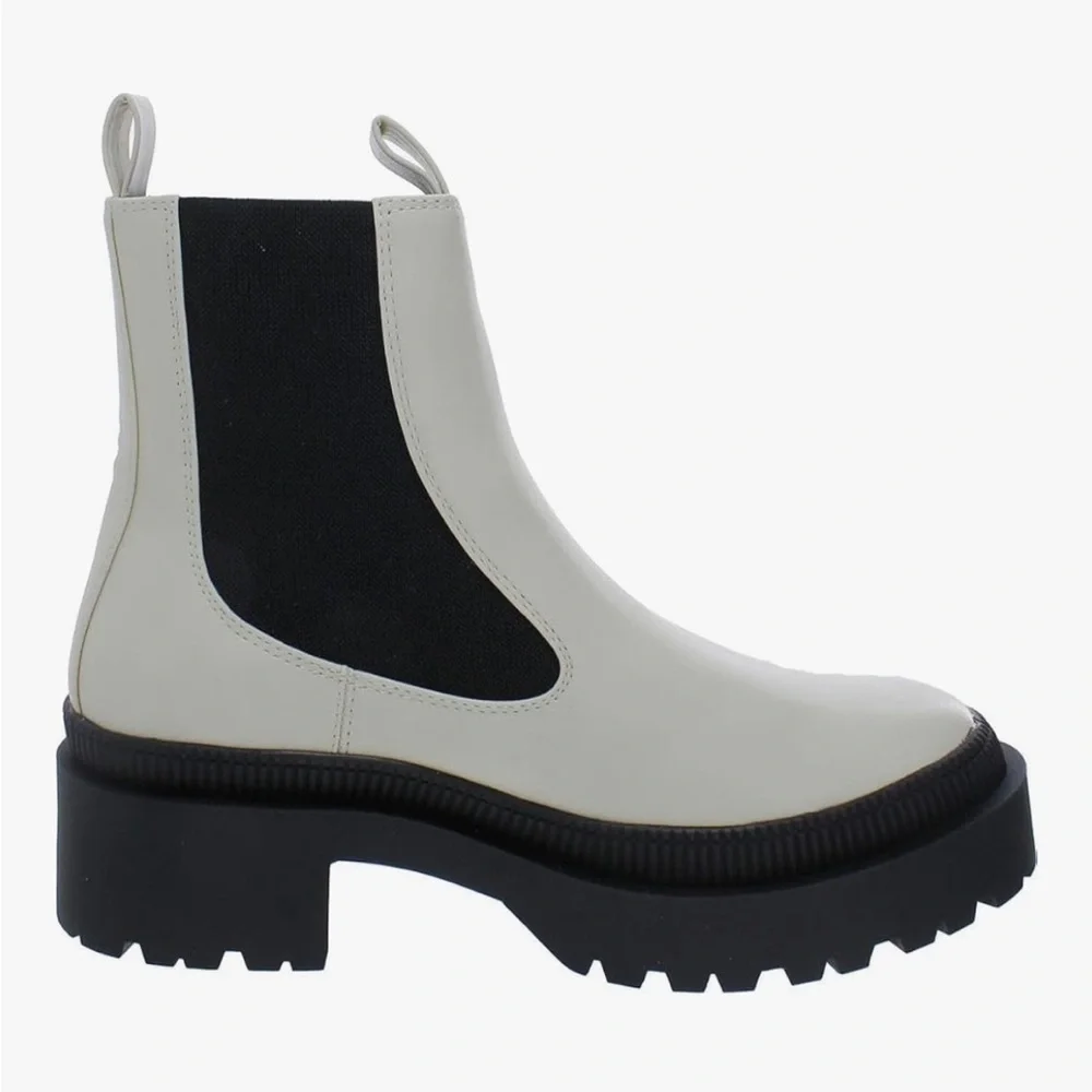 BCBGeneration elegant ankle