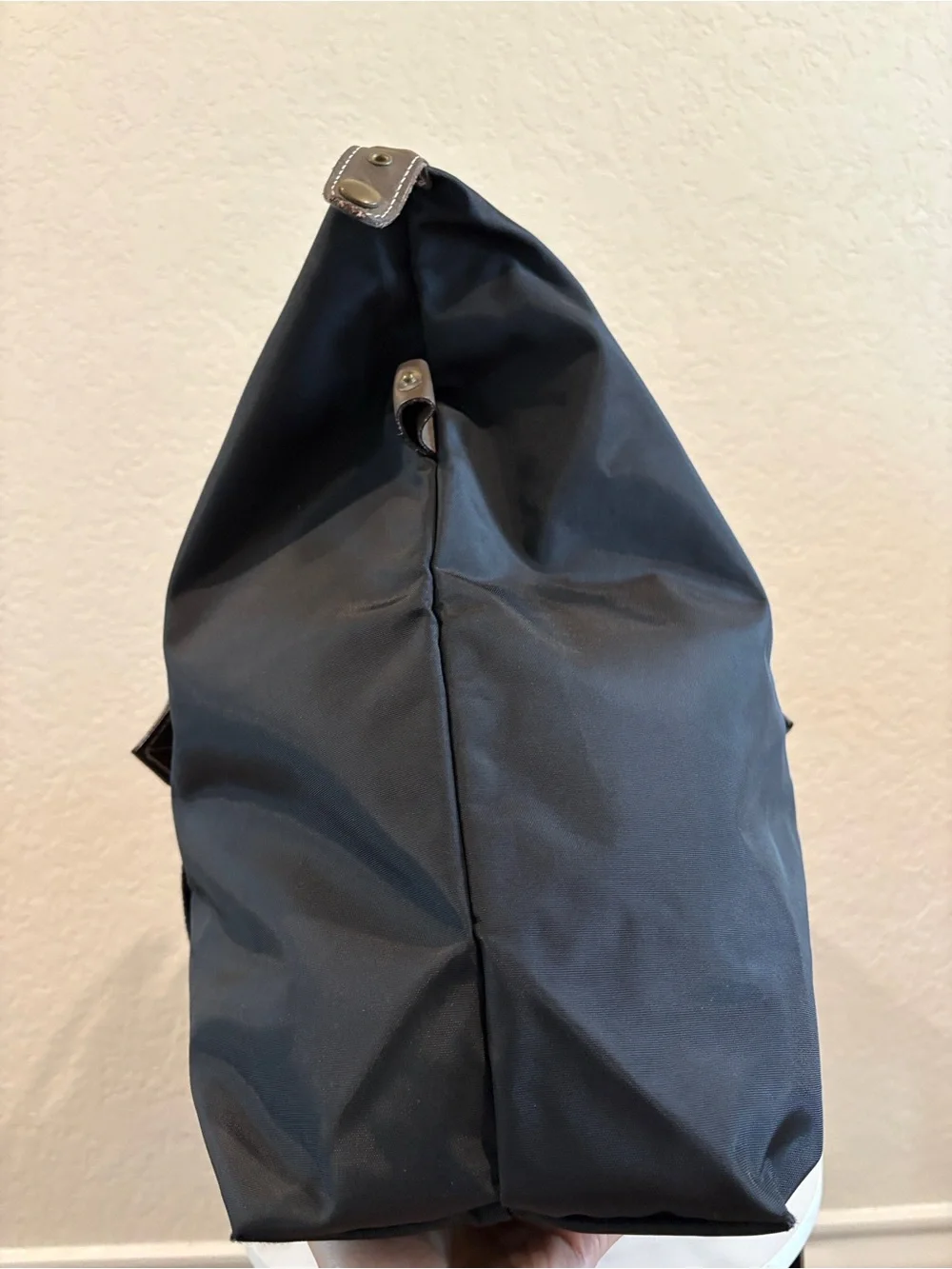 Dunhill spacious black
