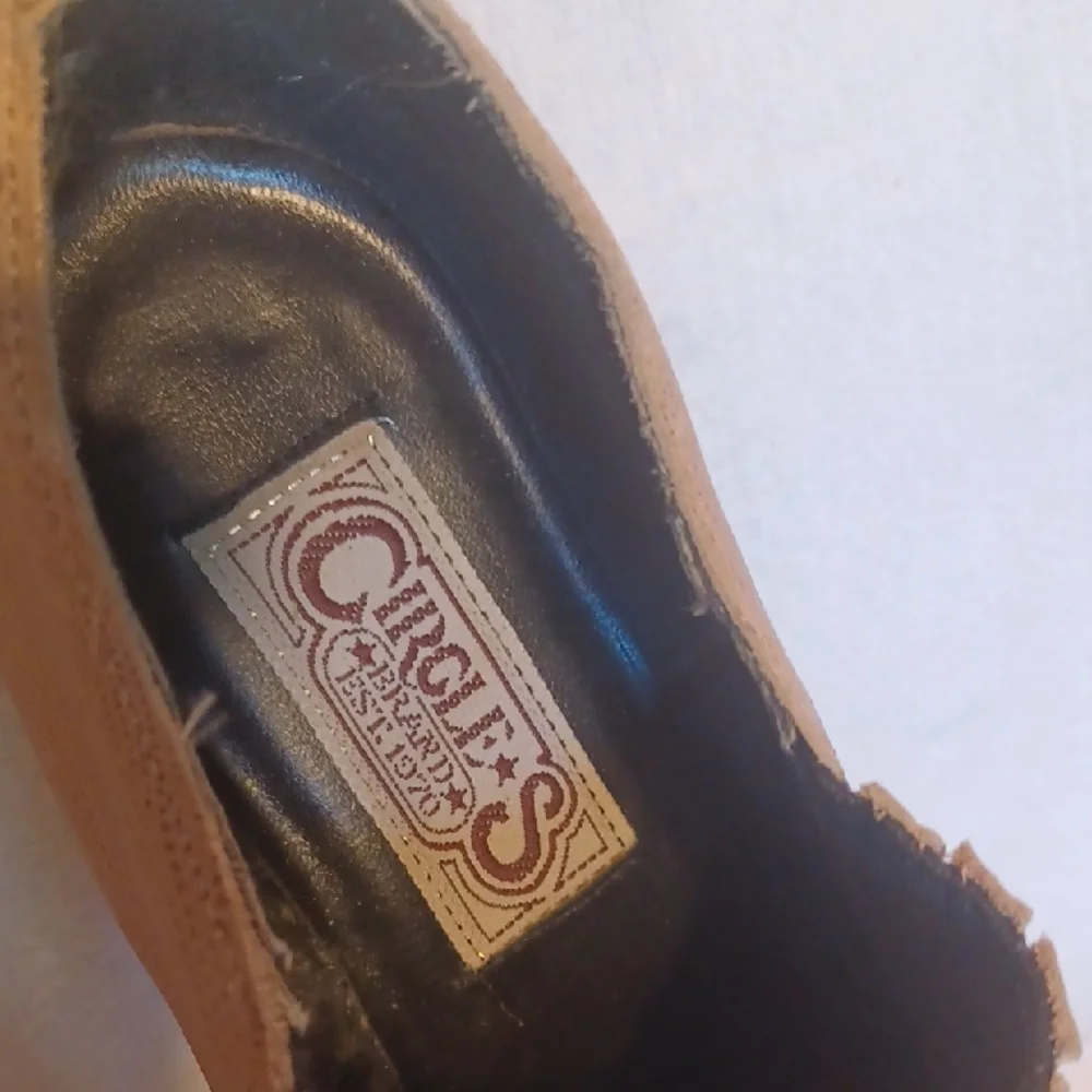 Chic Tan Ankle Booties for Women Circle S size 7