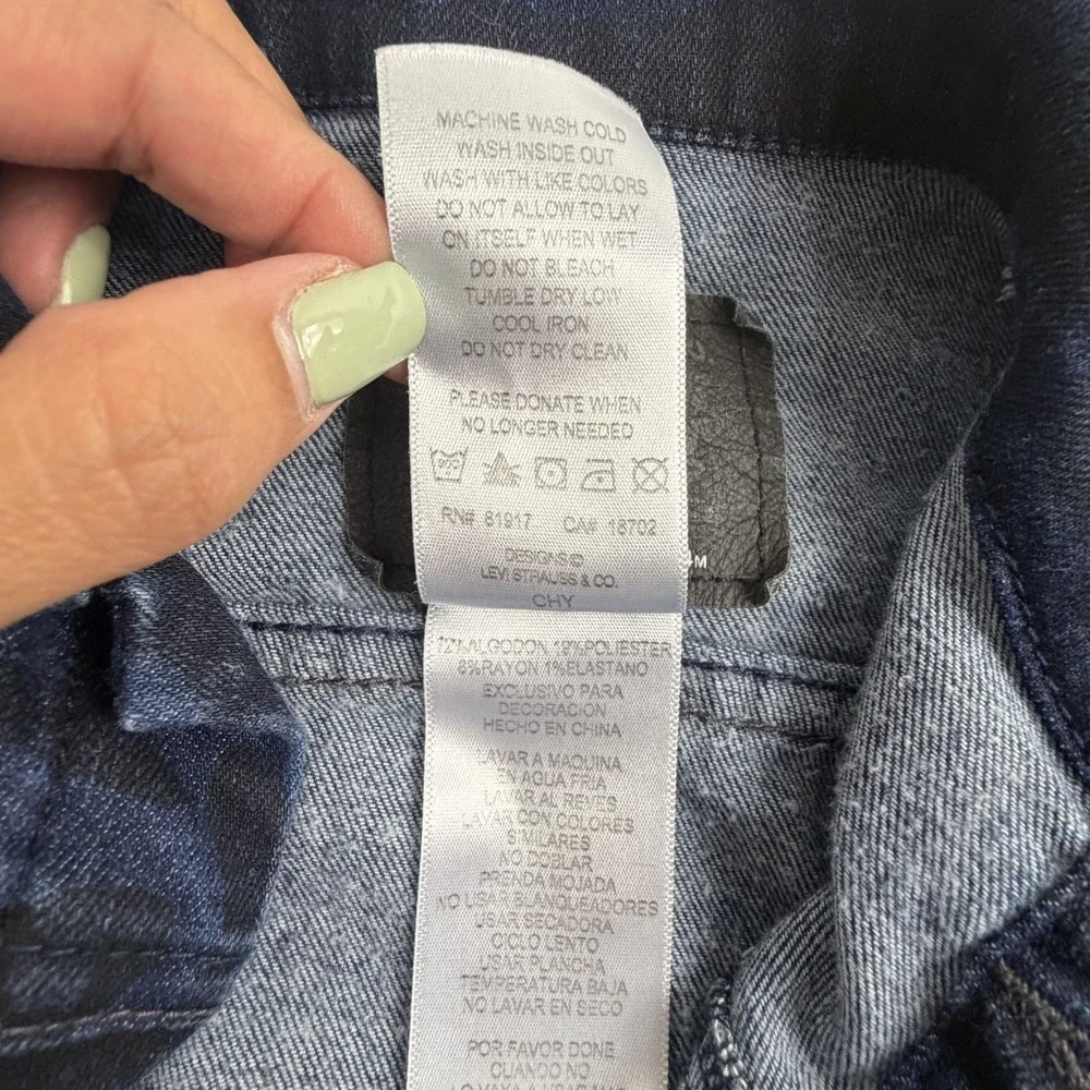 Levis denim color