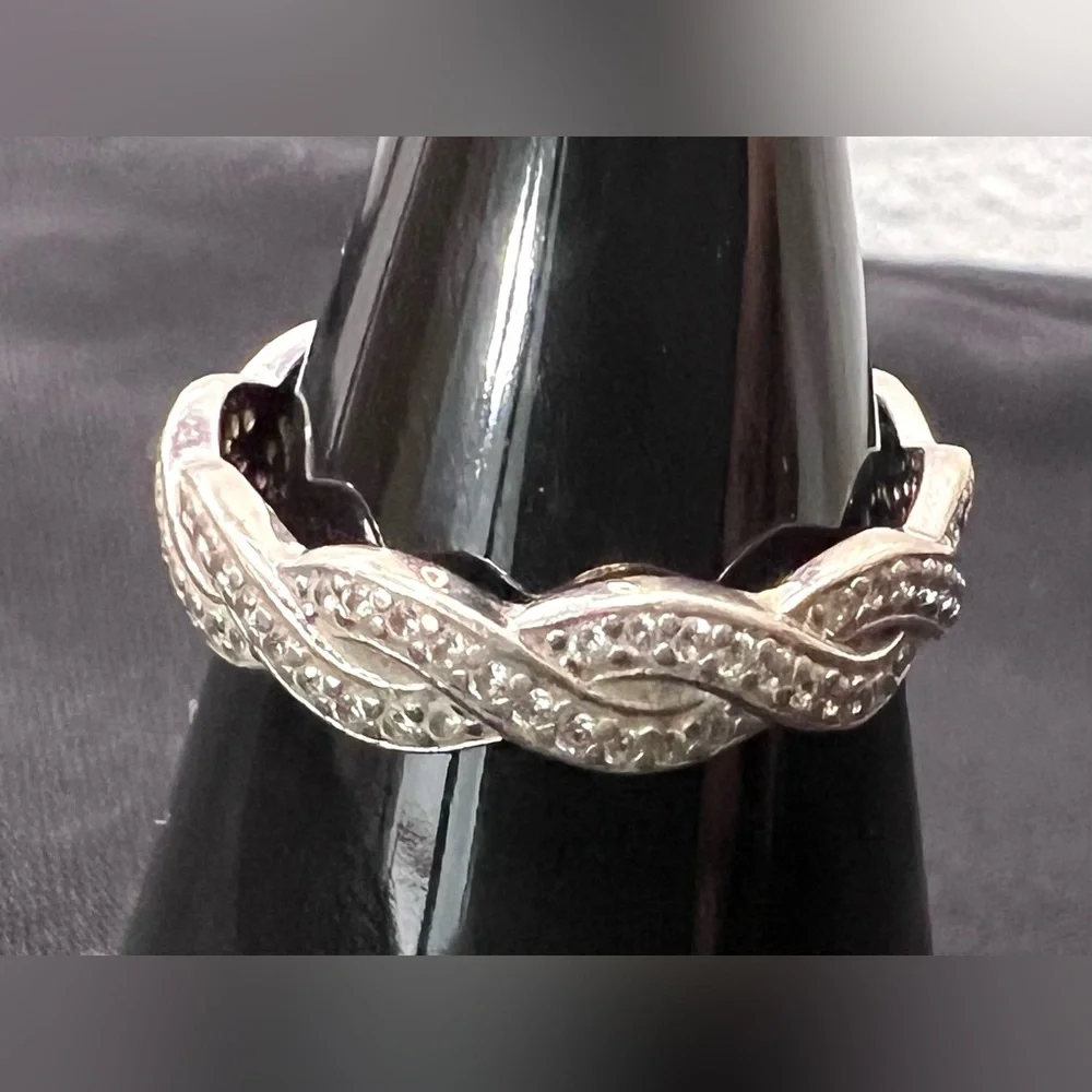 N/A elegant silver