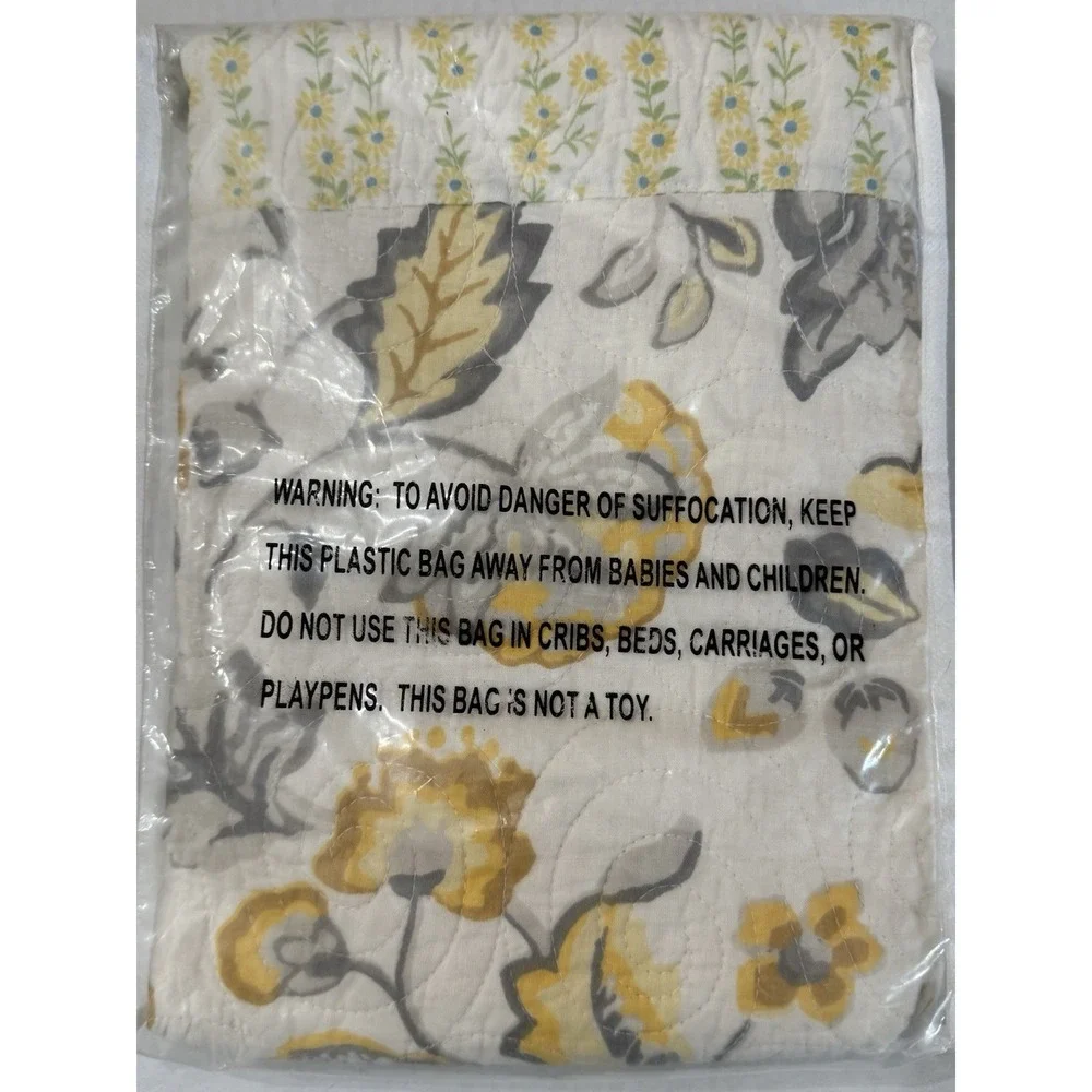 Cracker Barrel NIP Set Of 2 Alice Quilted Pillow Shams Gray Yellow‎ Patchwork