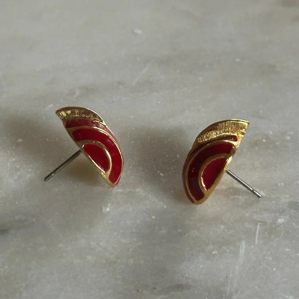 Vintage earrings gold