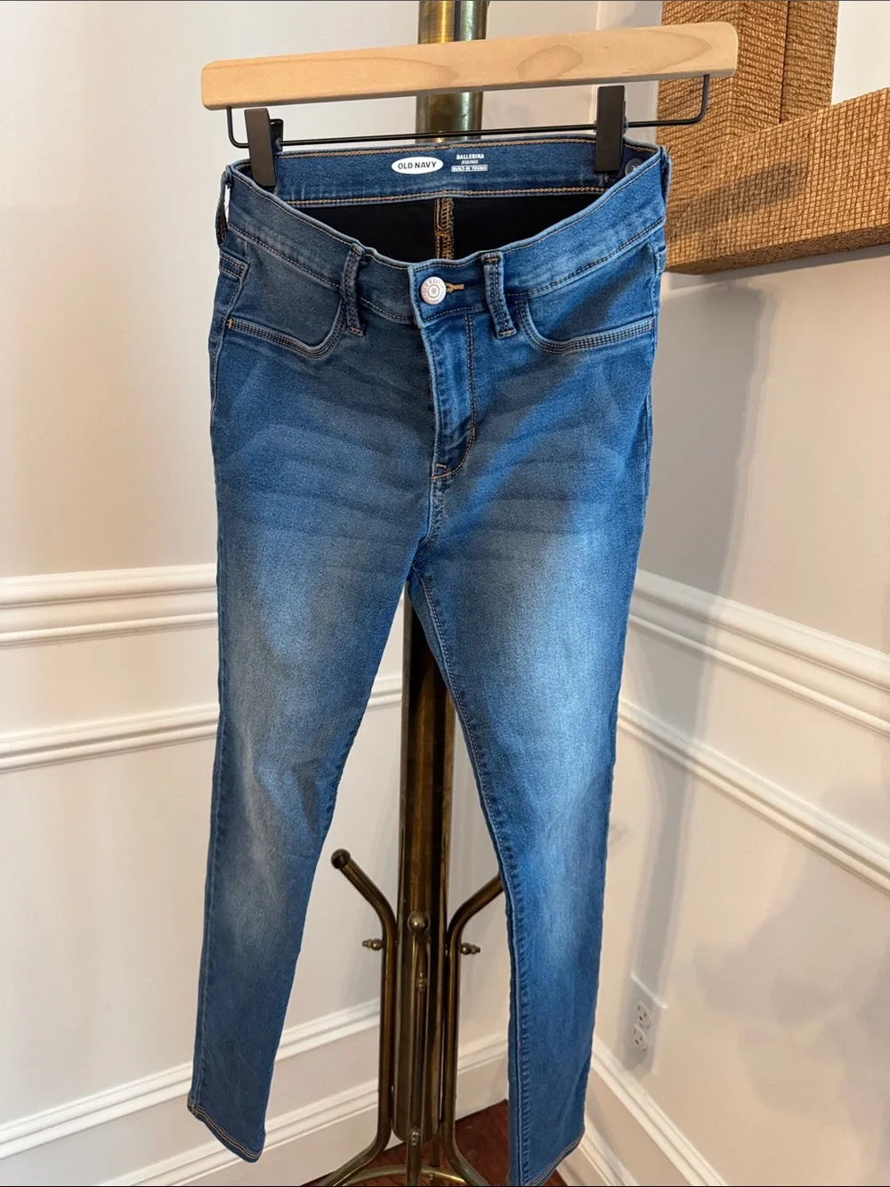Old Navy Girls Skinny Jeans in Medium Blue Wash