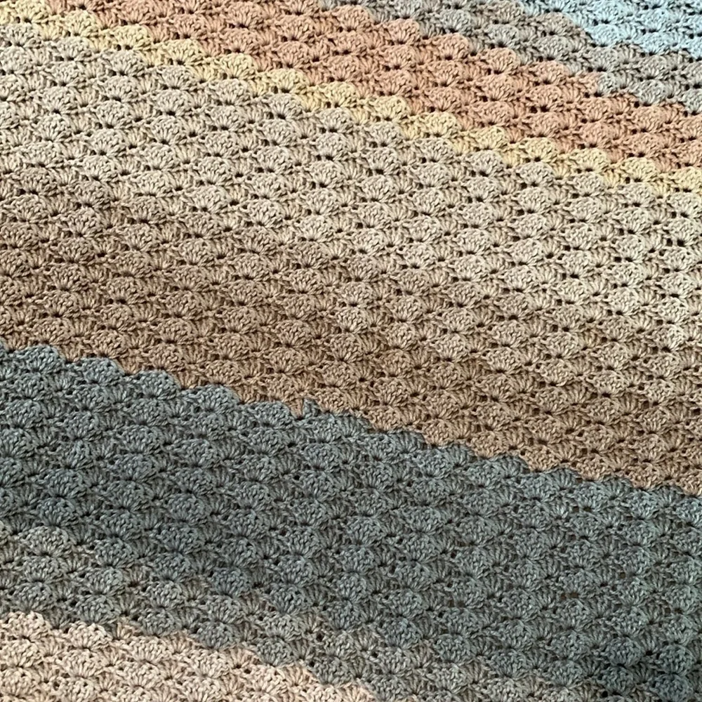 Handmade blanket cream