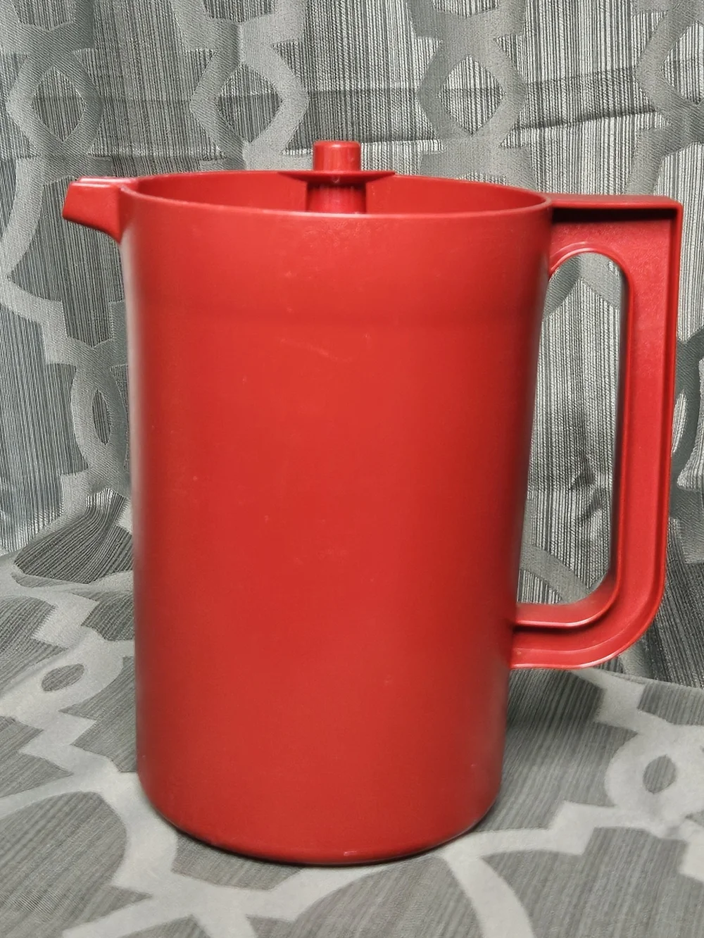 Tupperware 2 qt pitcher In red