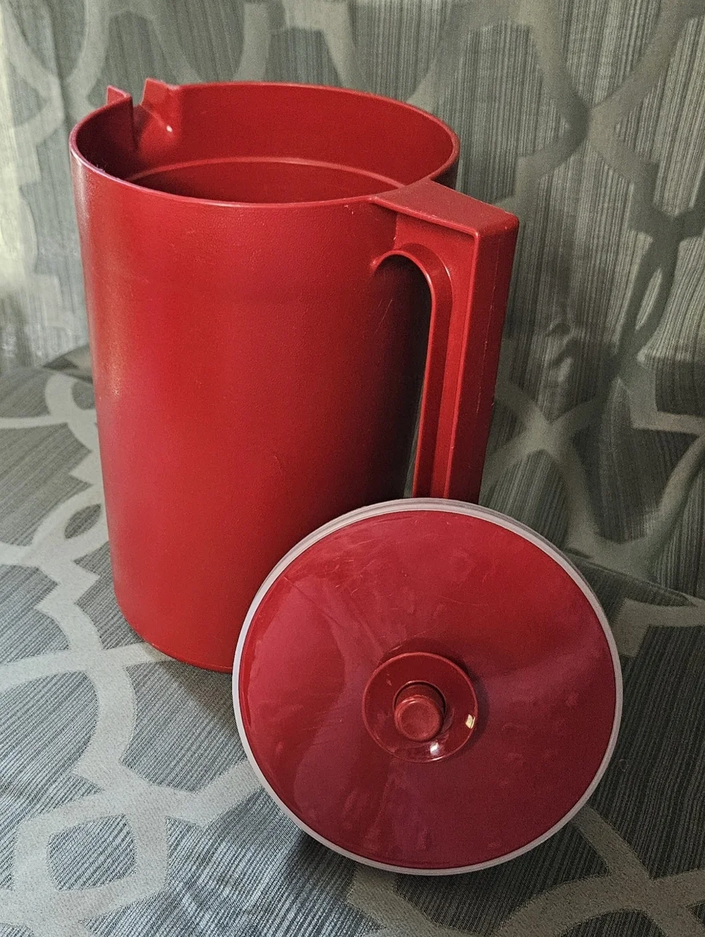 Tupperware 2 qt pitcher In red