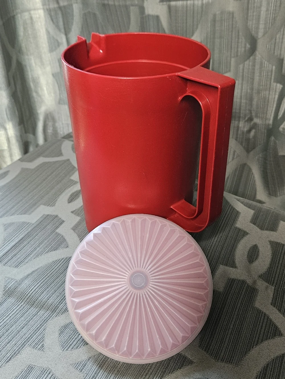 Tupperware 2 qt pitcher In red