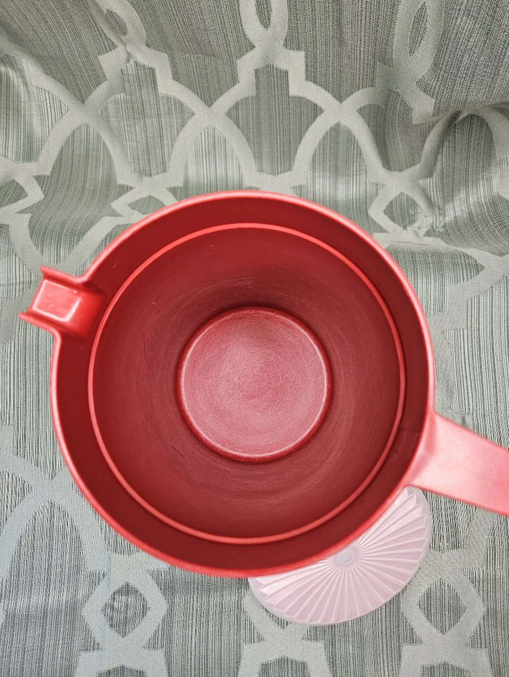 Tupperware 2 qt pitcher In red
