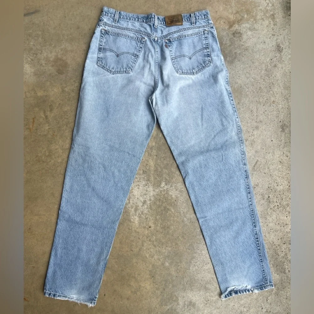 Vintage 90s 00s Levi’s 545 Brown Tab Jeans 40x36 loose fit light wash