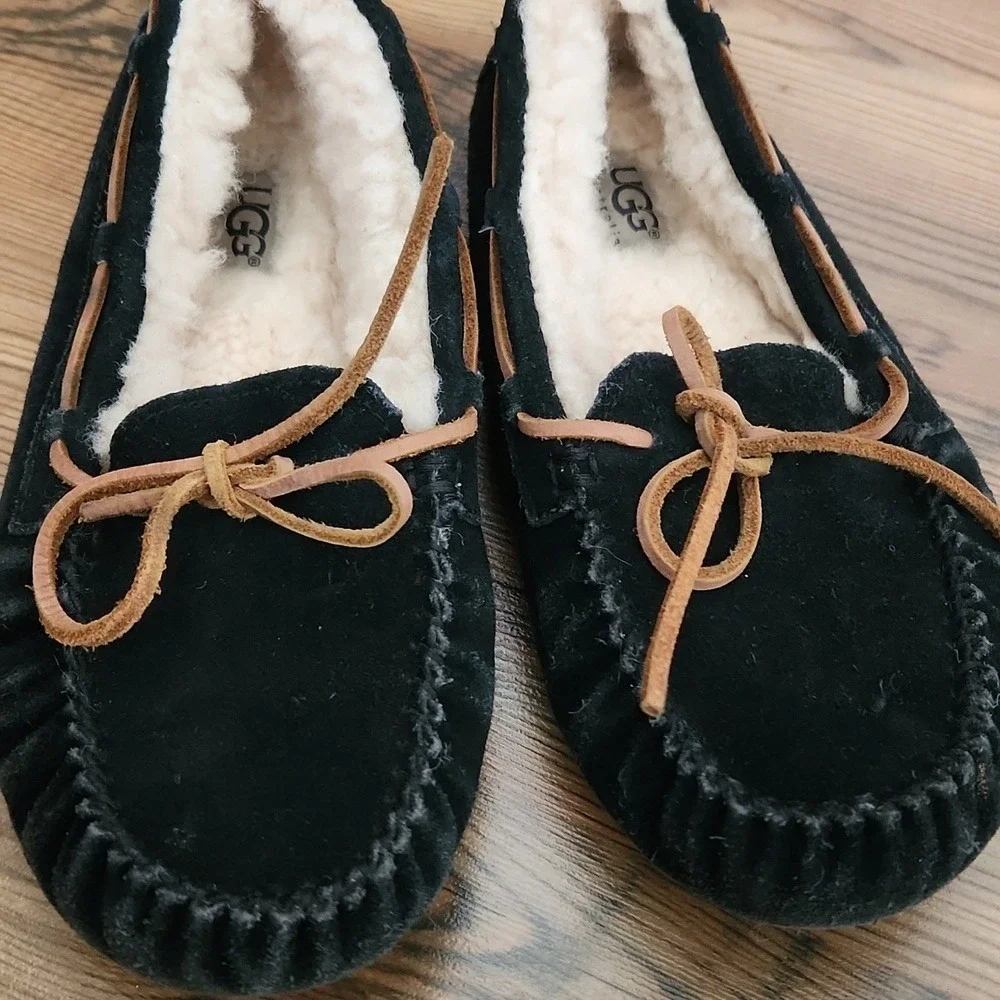 UGG welcome home