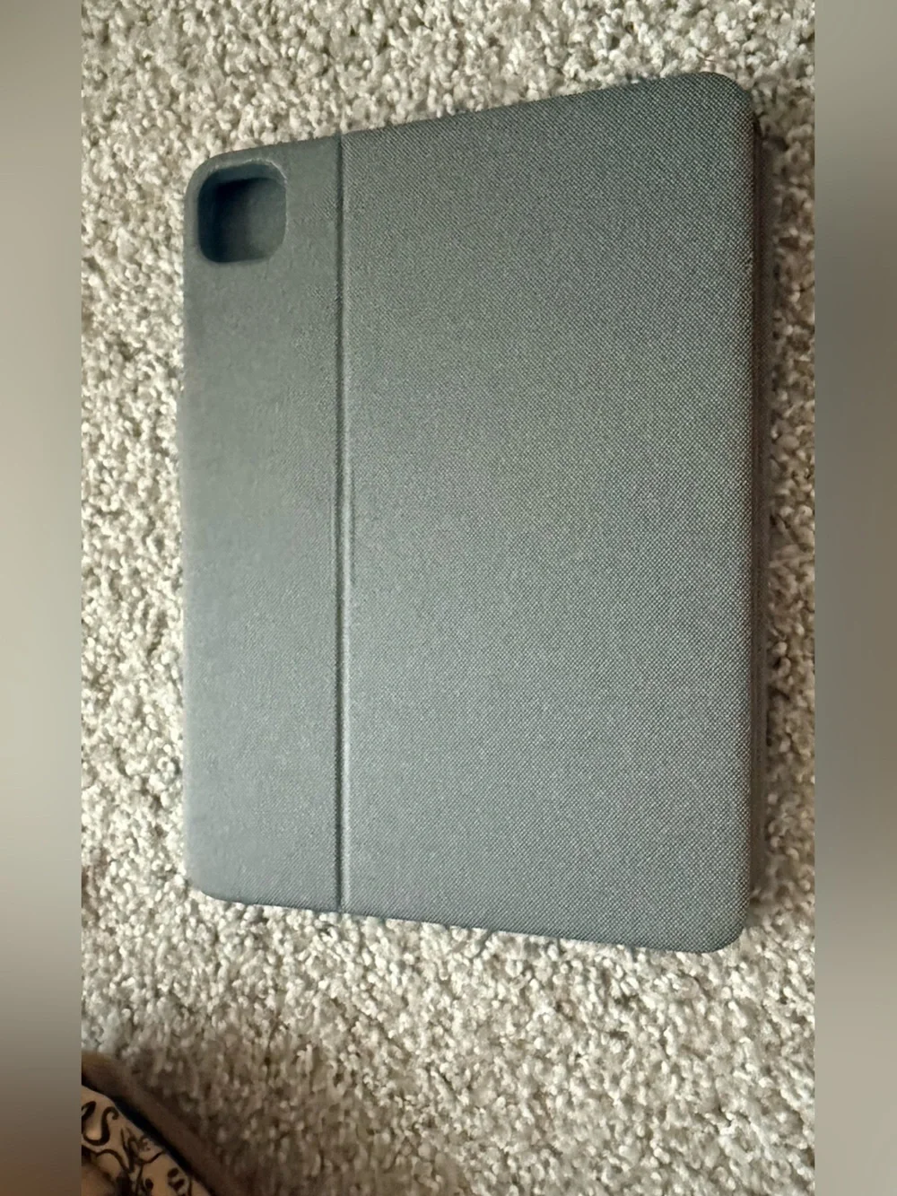 Logitech access cutout