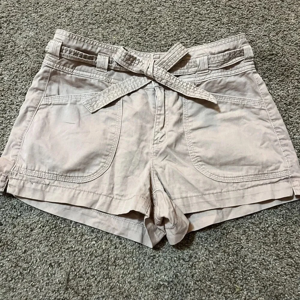 American Eagle Outfitters embrace adventurous