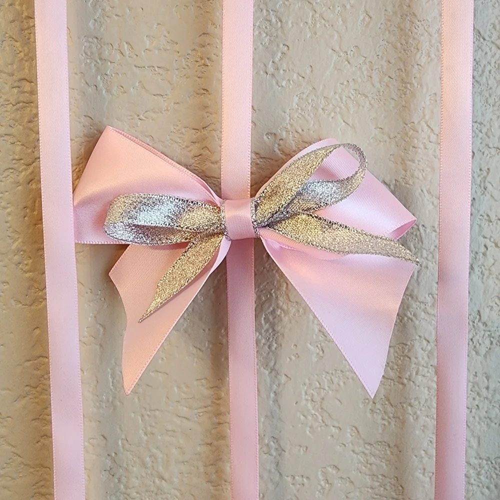 Pink Hair Bow holder NWT