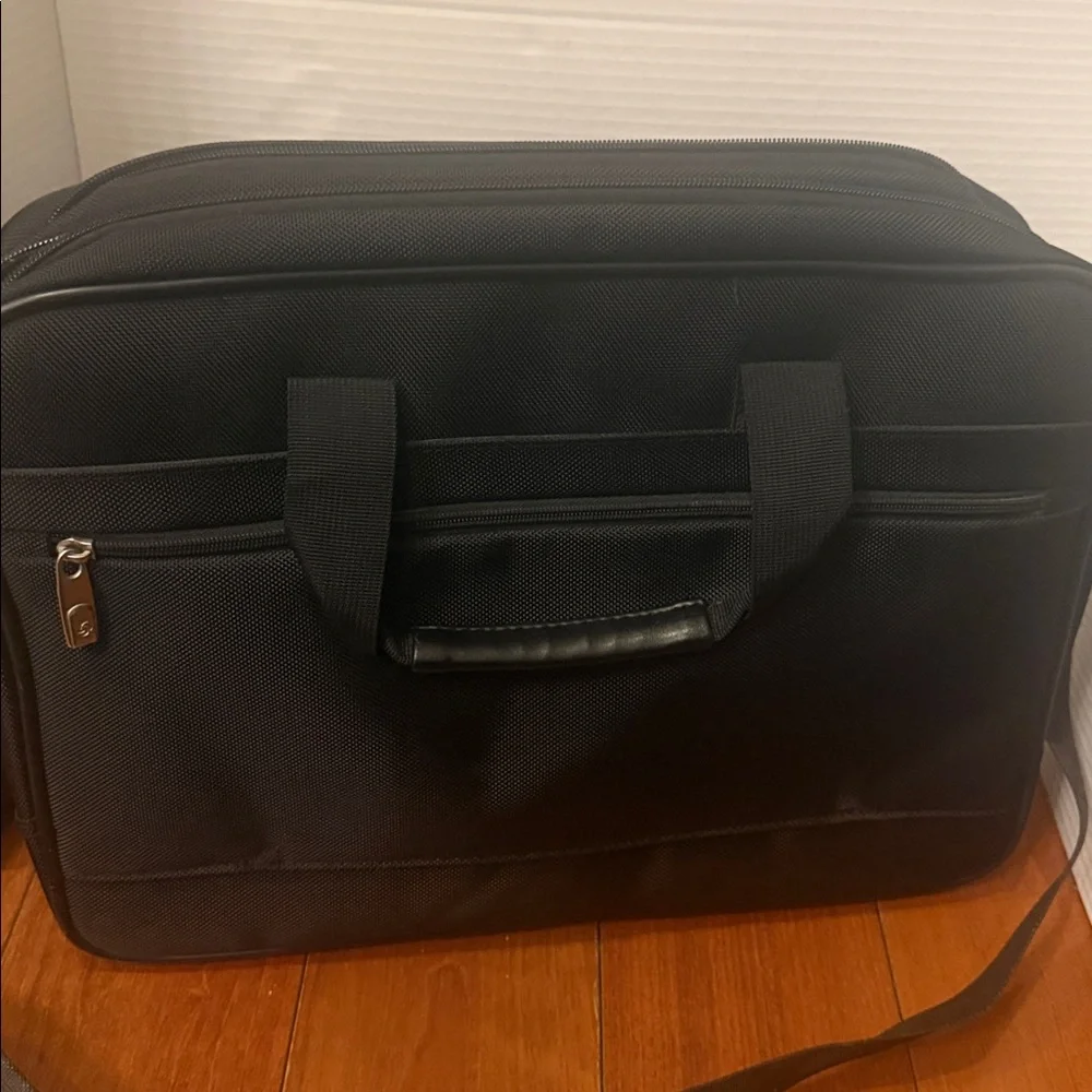 Samsonite Black nylon classic two gusset toploader carryon laptop bag briefcase