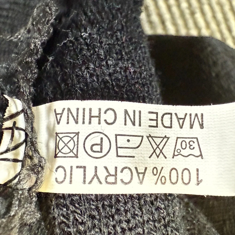 The Unbranded Brand black this
