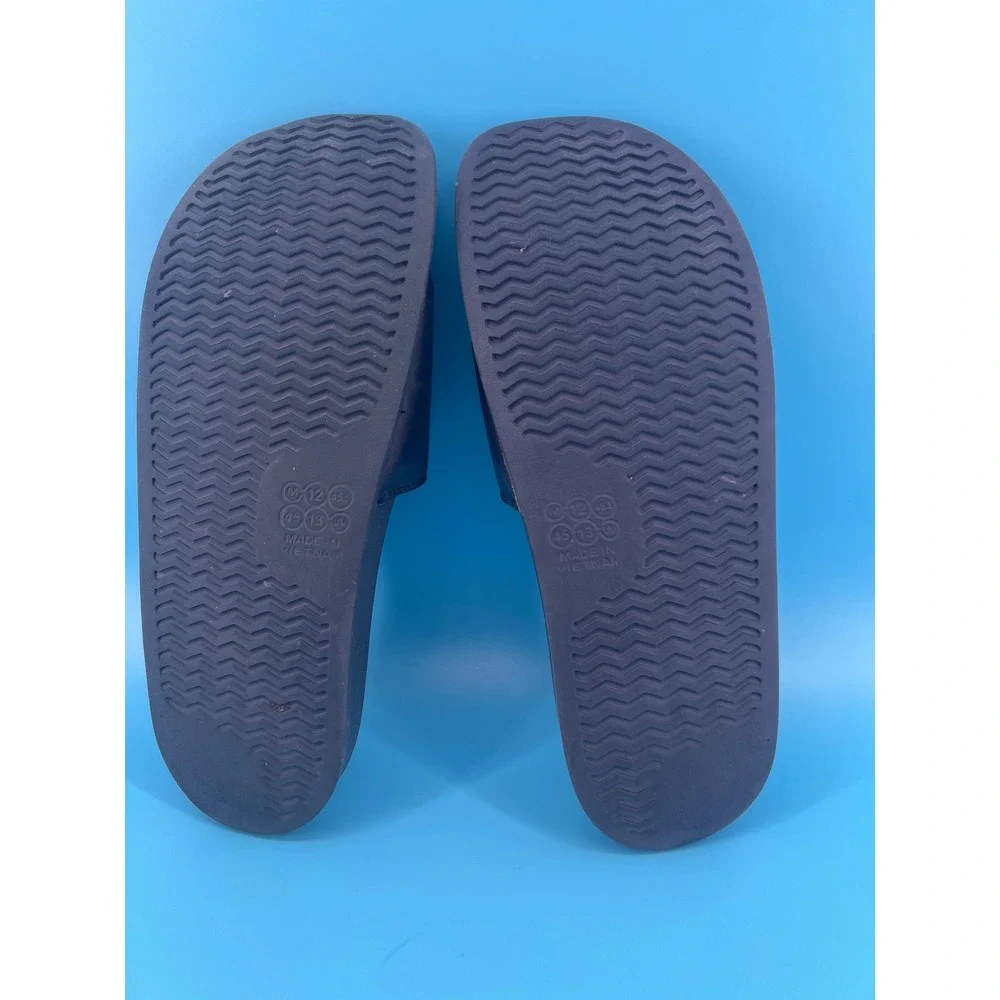 Reebok classic slides
