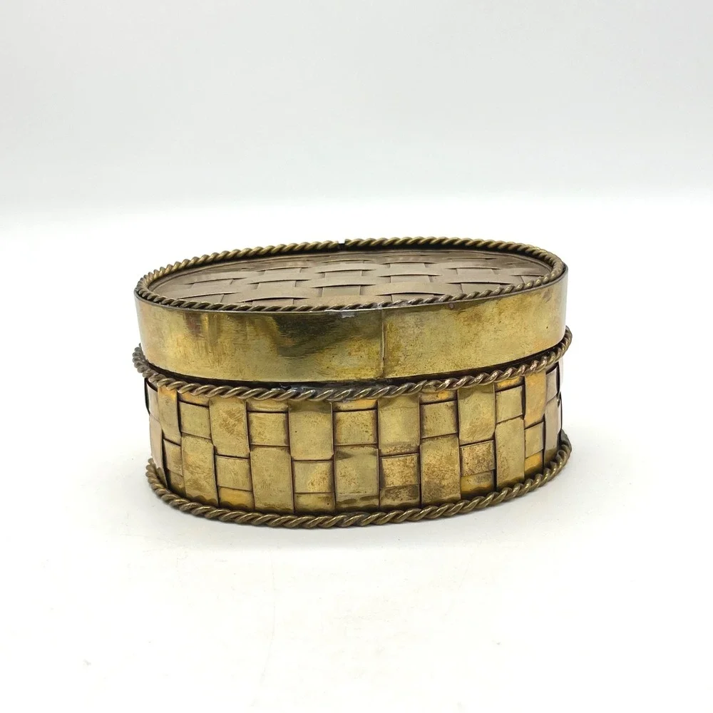 Vintage Brass Woven Basket Trinket Jewelry Box Decorative Container‎ Oval