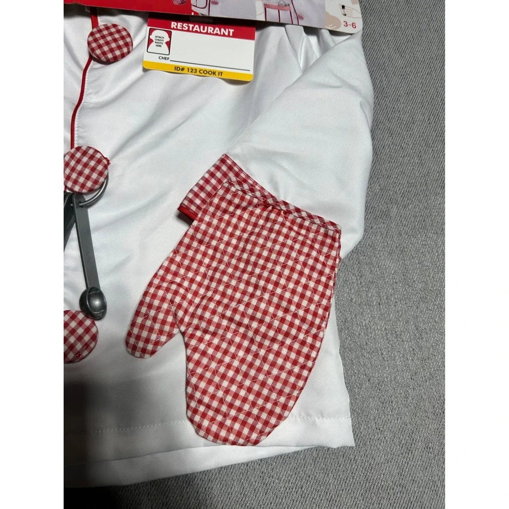 Melissa & Doug Chef Costume Kids Size 3-6 White Red Gingham Role Play Set‎