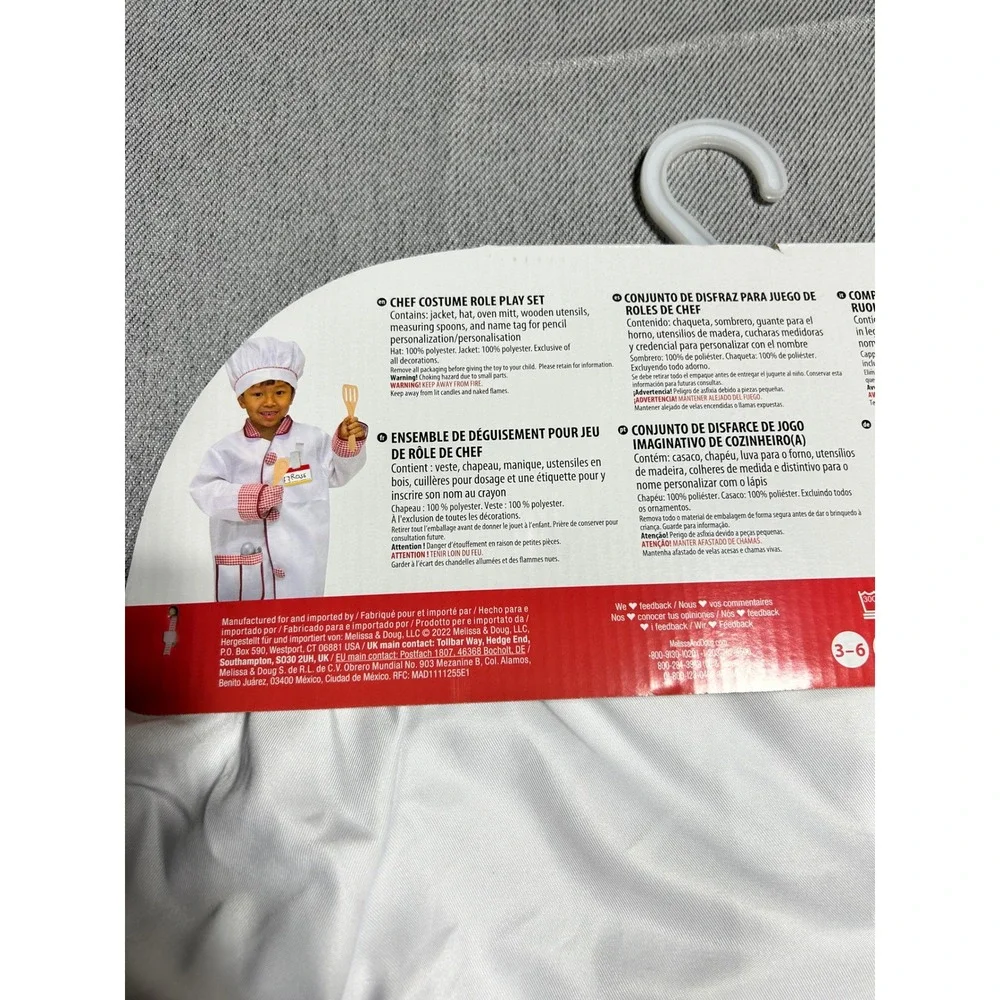 Melissa & Doug Chef Costume Kids Size 3-6 White Red Gingham Role Play Set‎