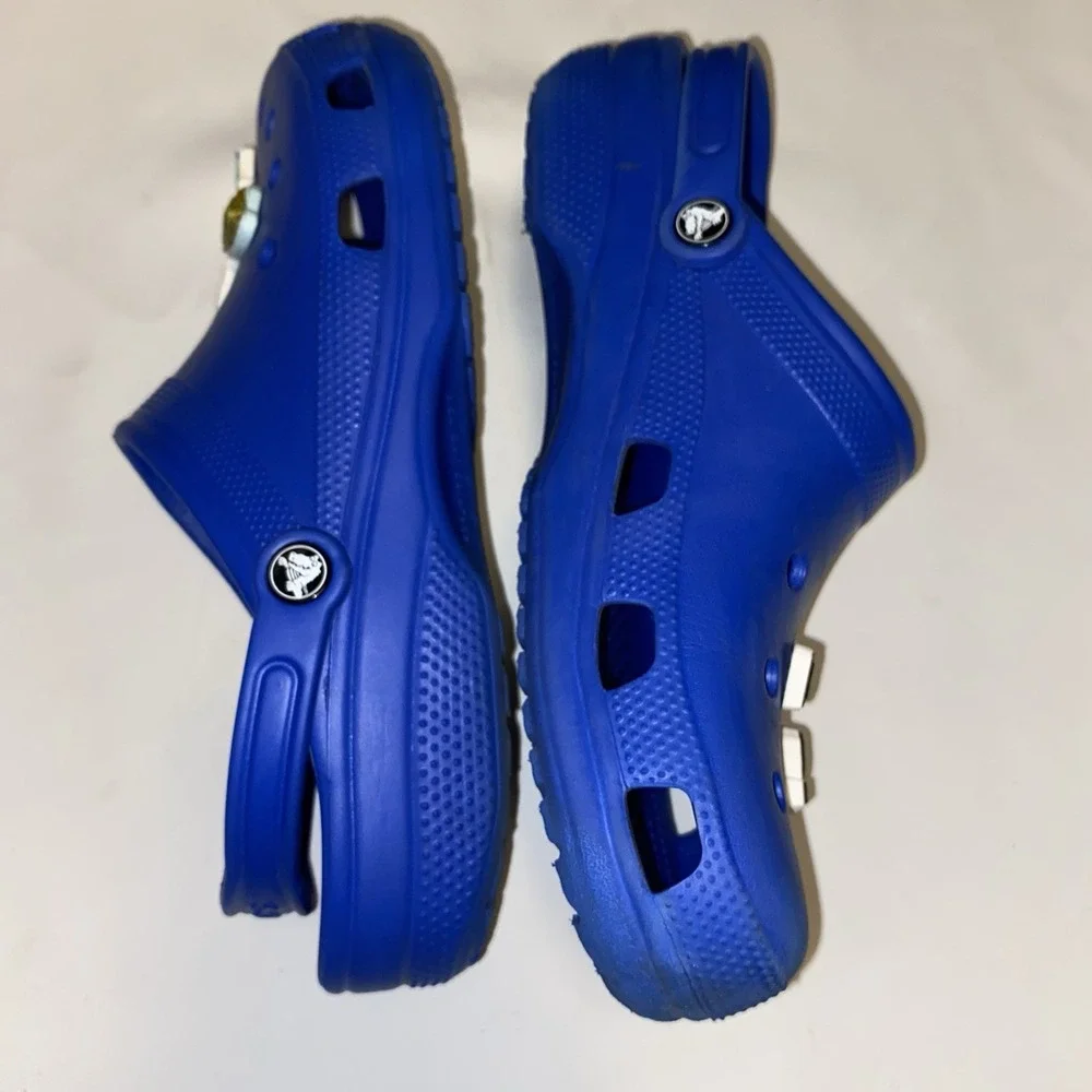 CROCS product pair